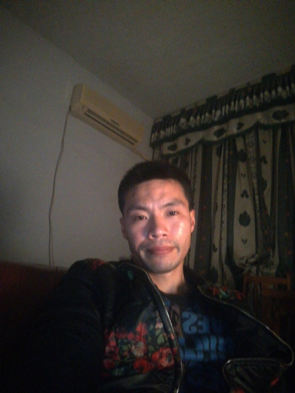 性情男儿的第一张照片--松溪相亲网