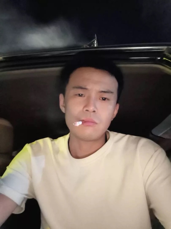 爱睡觉的土拨鼠的第一张照片--松溪相亲网
