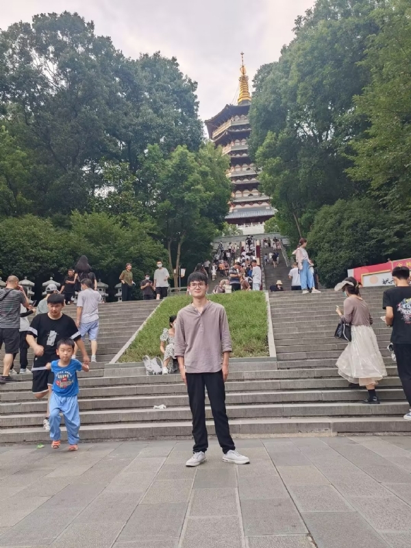 阳光男孩的第二张照片--松溪相亲网