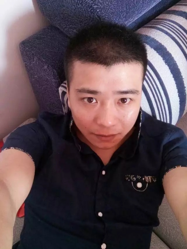 漫步的面包的第一张照片--松溪相亲网