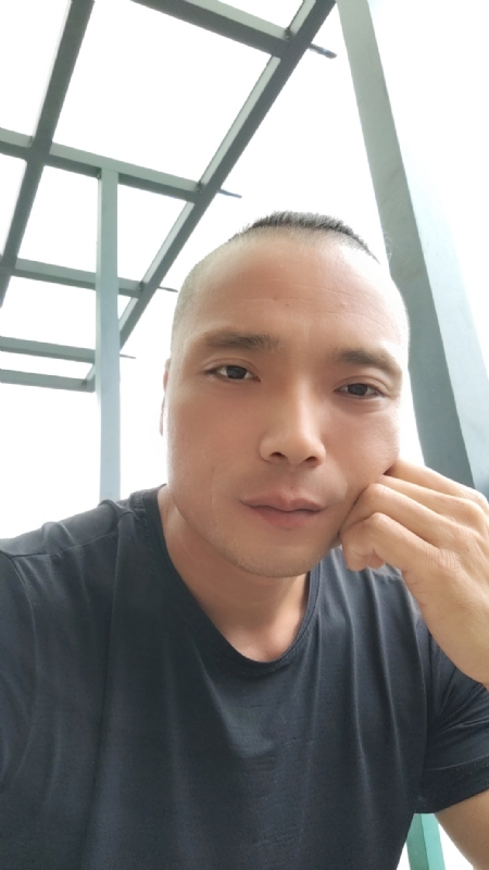 伯爵的第三张照片--松溪相亲网