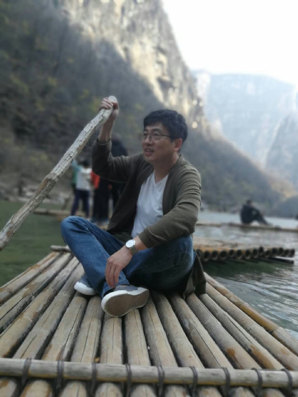 风被吹走了的第一张照片--松溪相亲网
