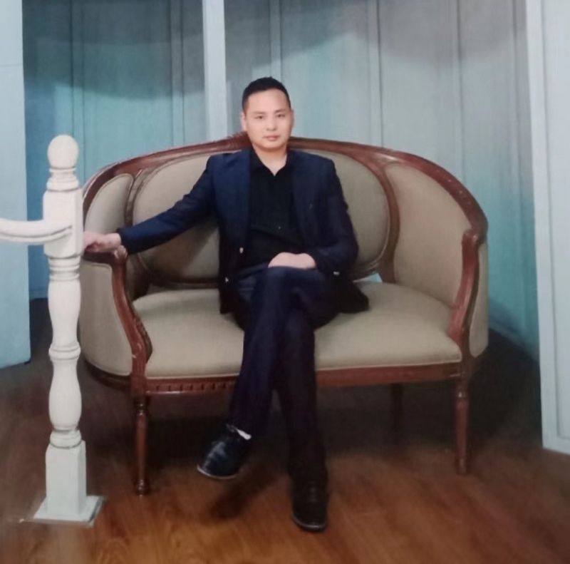 龙行天下的第二张照片--松溪相亲网