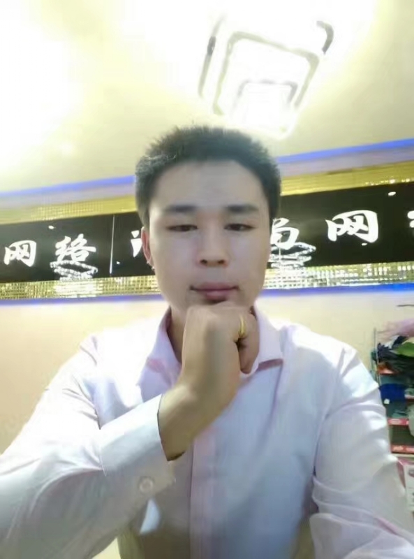 沉默寡言的第一张照片--松溪相亲网