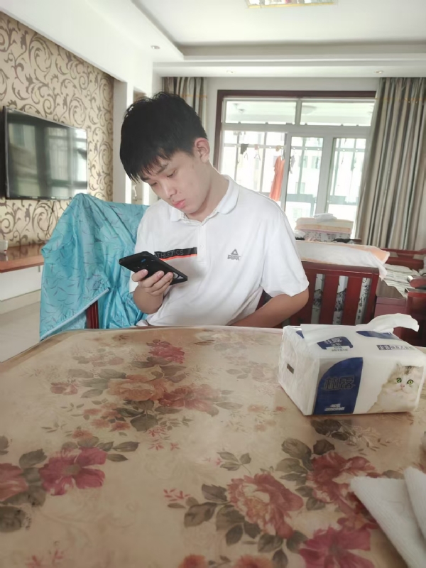 铁在烧的第一张照片--松溪相亲网