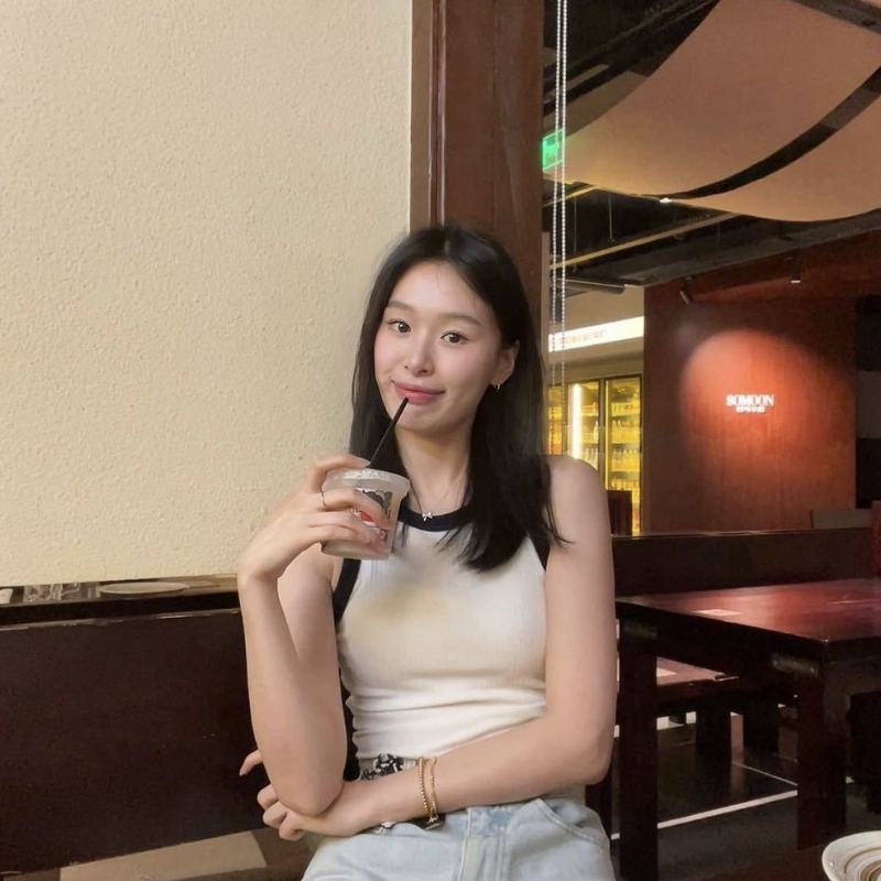 羽毛的第一张照片--松溪相亲网